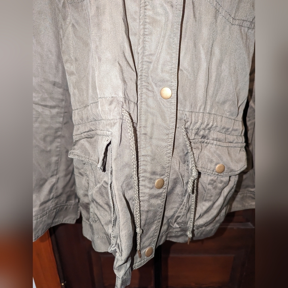 Best Spring Jacket Ever - image 2